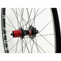 Criterium Laufradsatz Novatec Archetype Disc, Ca. 1.650 Gramm 13 Criterium Laufradsatz Novatec Archetype Disc, Ca. 1.650 Gramm -Rennrad handeln novatec archetype disc novatec disc rennrad novatec cross disc road wheelset discbrake wheelset leichtbauraeder lightweight wheelset6