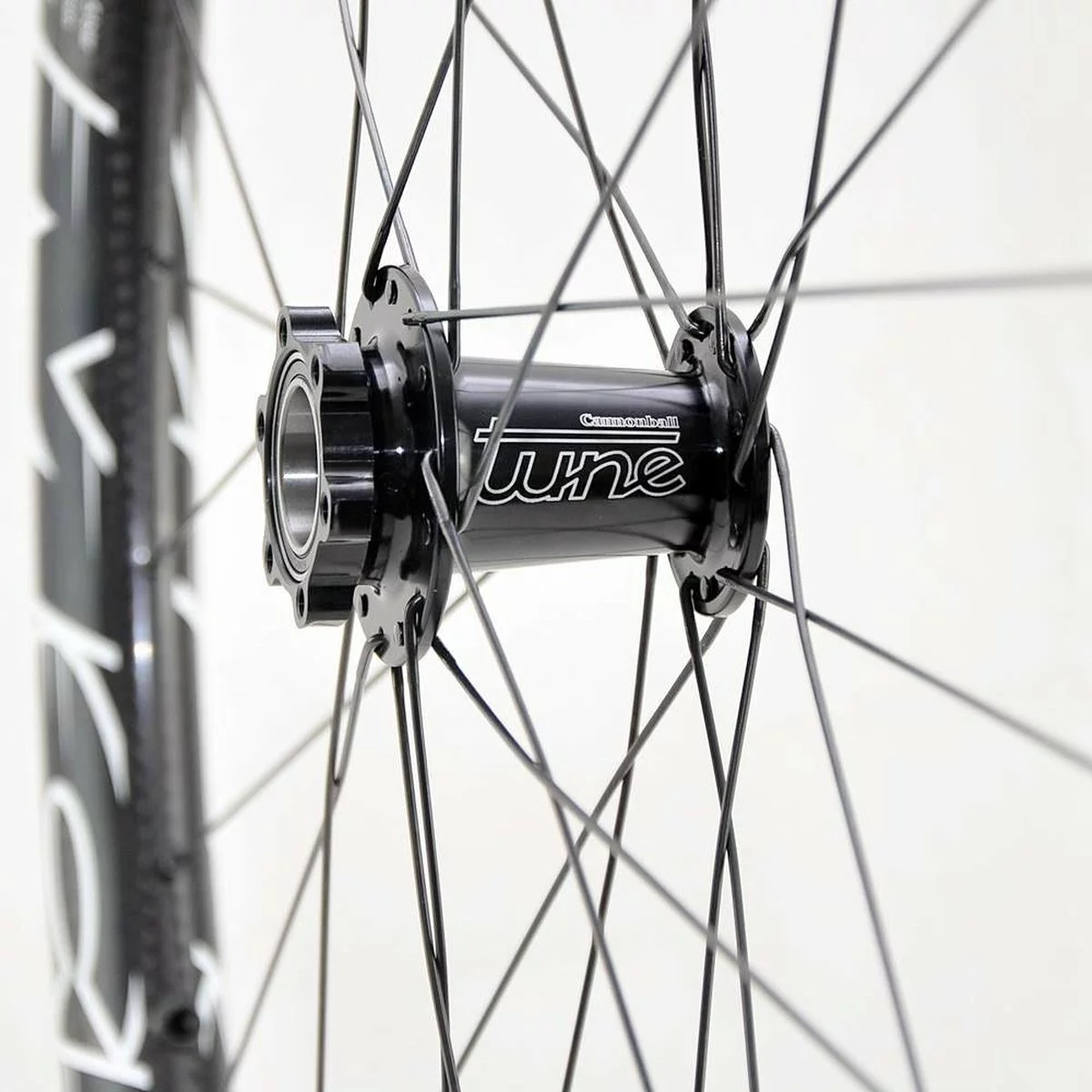 Laufradsatz Tune - MCFK, Ab Ca. 1.240 Gramm 8 Laufradsatz Tune - MCFK, Ab Ca. 1.240 Gramm – Bild 6