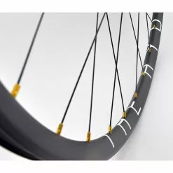 Felge H Plus Son The Hydra, Schwarz, Ca. 440 Gramm -Rennrad handeln tune the hydra h plus son the hydra tune disc laufradsatz rennrad disc laufradsatz tune king kong laufradsatz tune laufradsatz 34